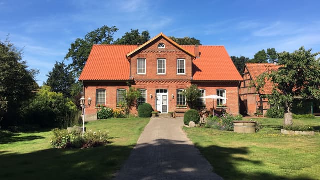 Hofanlage mit großem Speicher