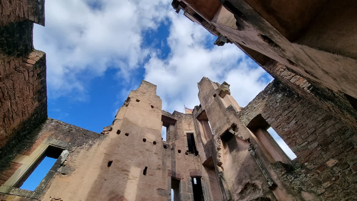 Blick auf die Burg Ramstein