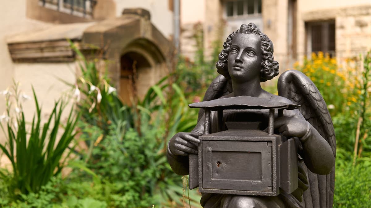 Historischer Engel im Hardenberger Hof