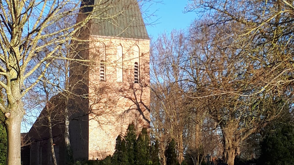 Dorfkirche Lambrechtshagen