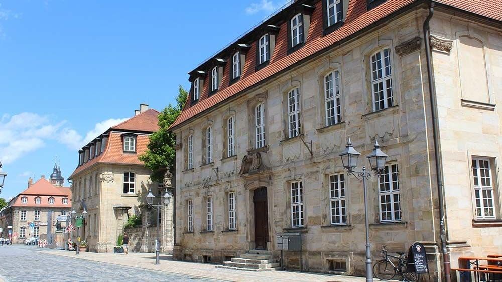 Seitenansicht von rechts