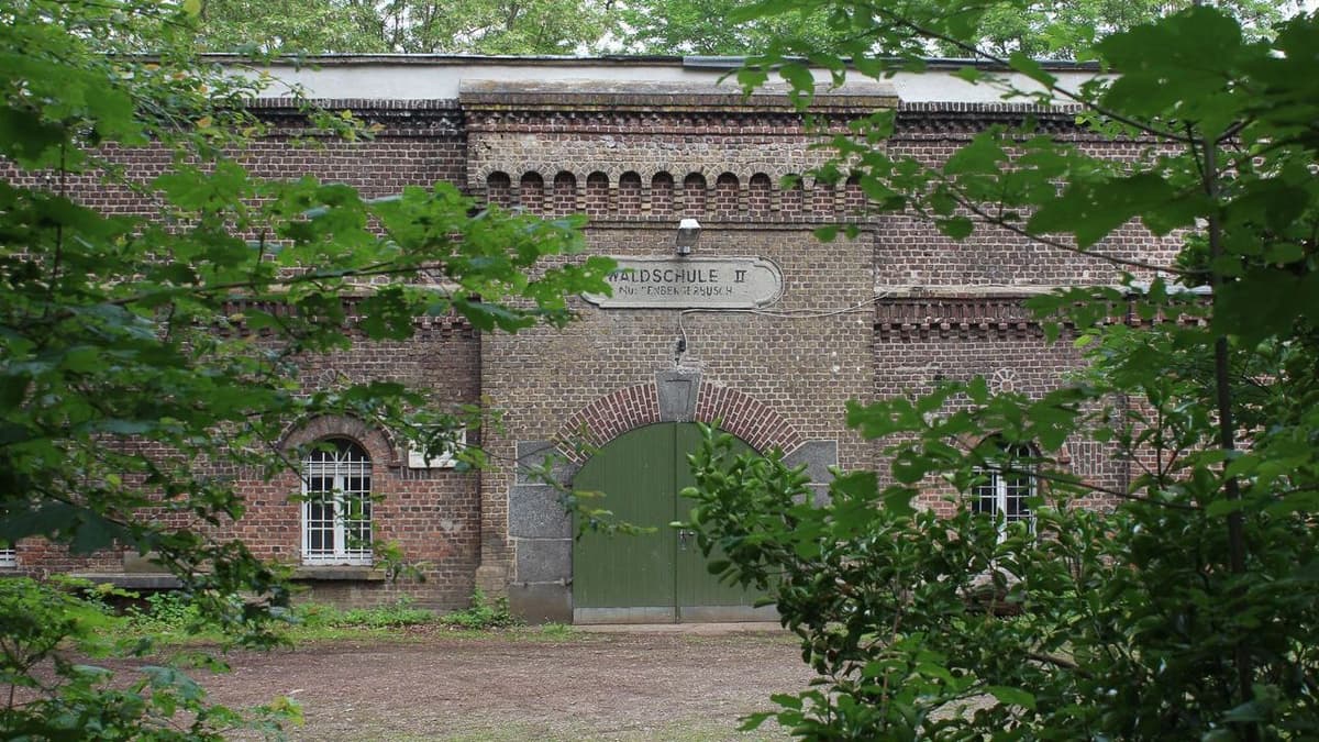 Zwischenwerk