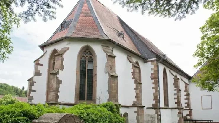 Klosterkirche (einzig begehbarer Teil der Anlage)>