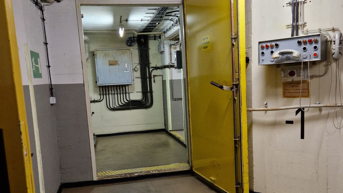 Warnamt IV Meinerzhagen, Bunker, Flur -1