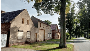 Kuhlee-Hof Klein Partwitz - Zustand vor Entfernung des Putzes 2024