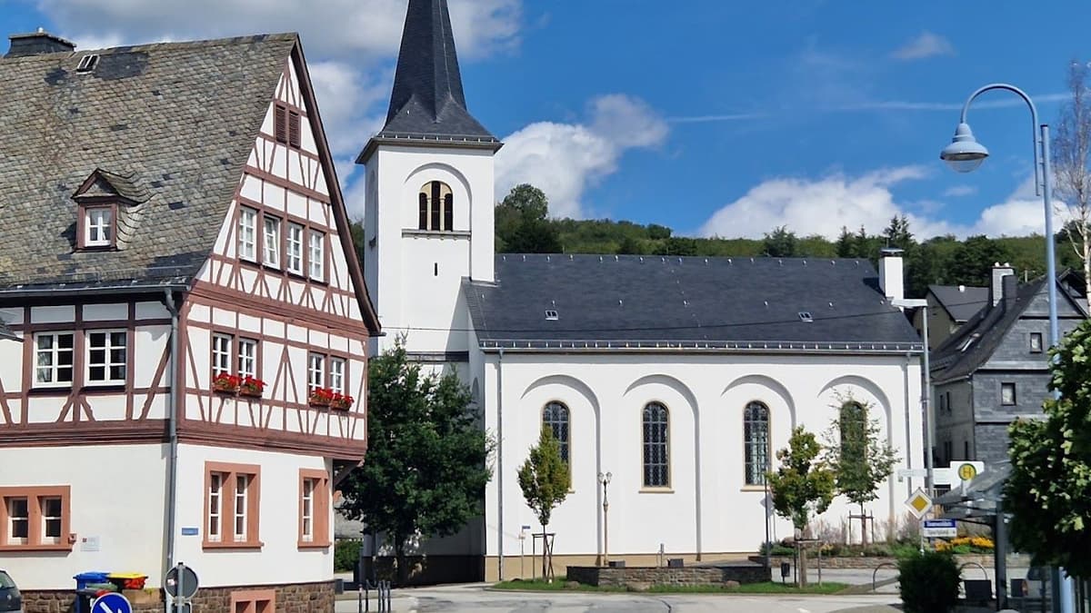 Ev. Kirche Mengerschied