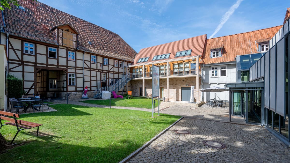 Blick auf das Fachwerkgebäude Schlossberg 11