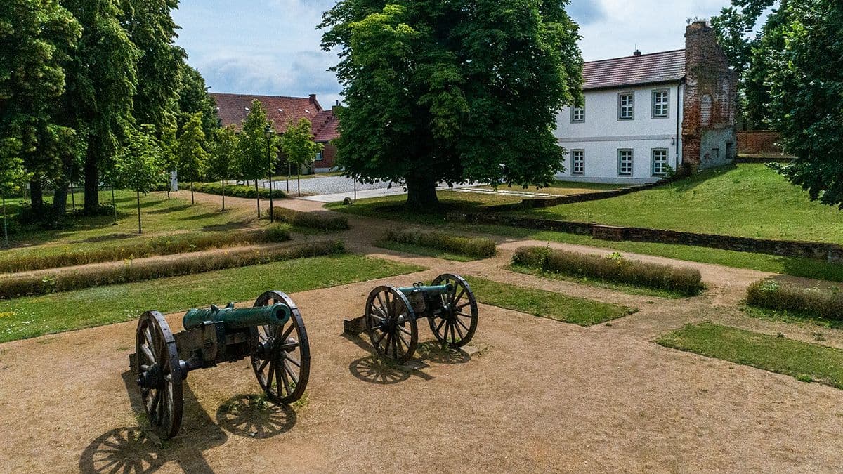 Blick vom Park auf das Bismarck-Museum
