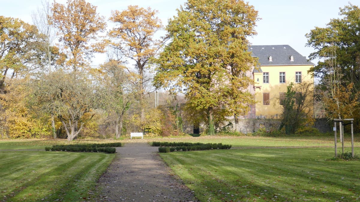 Garteninsel Schloss Burgau