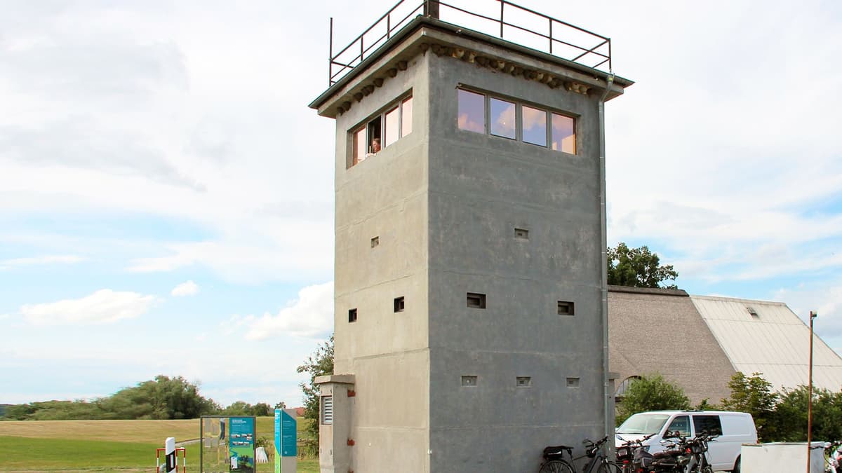 Grenzturm Neu Bleckede von außen