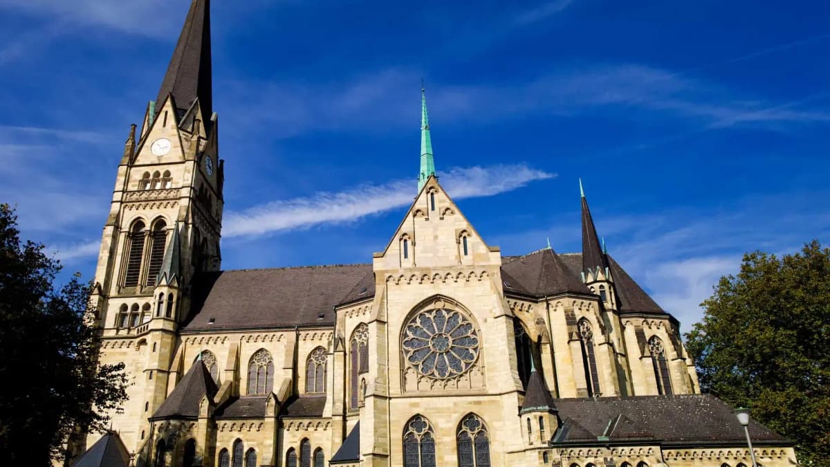 Kreuzkirche Seitenansicht