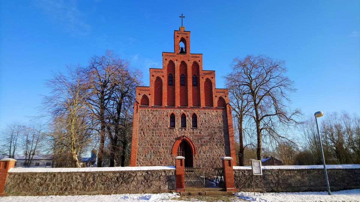 St. Marien Kirche Kölzin