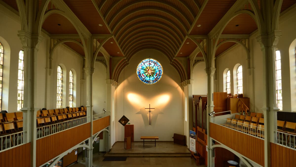 Kirche an der Kempkenstraße innen