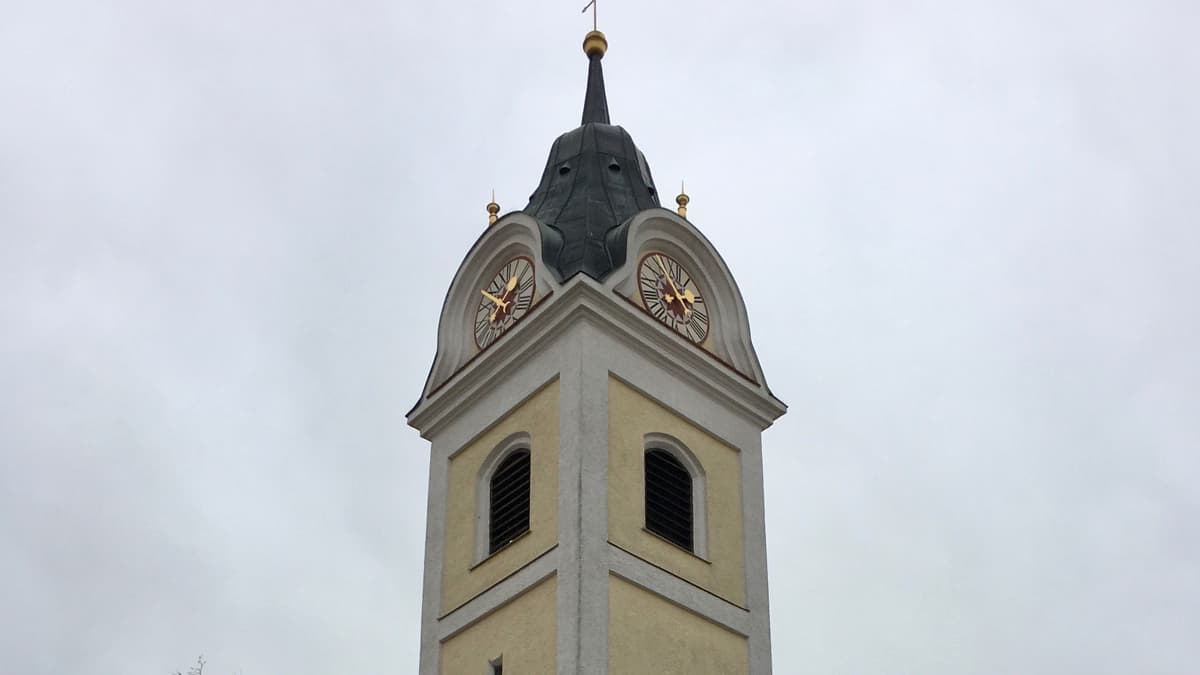 Kirchturm in Ainhofen
