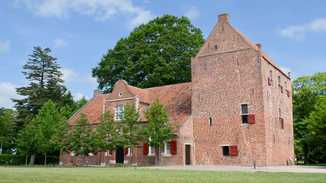 Steinhaus Bunderhee