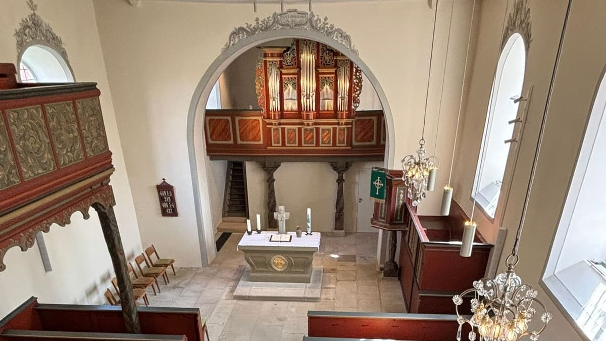 Innenraum der Kirche Ensheim
