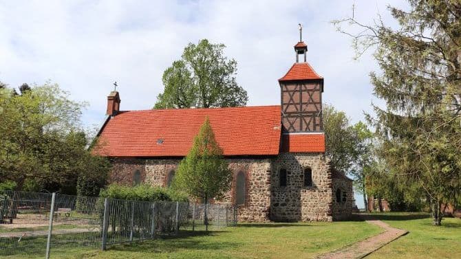 Kirche Seegrehna