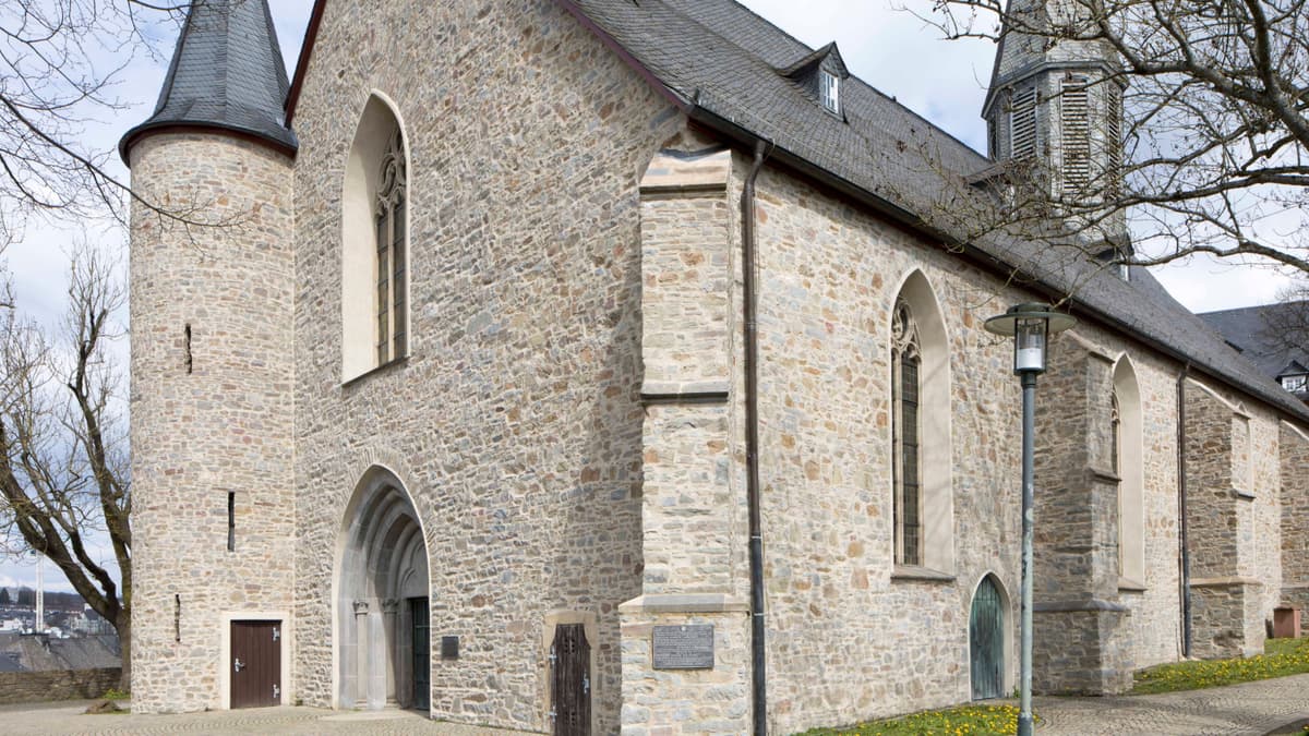 Martini-Kirche Siegen, West- und Südansicht
