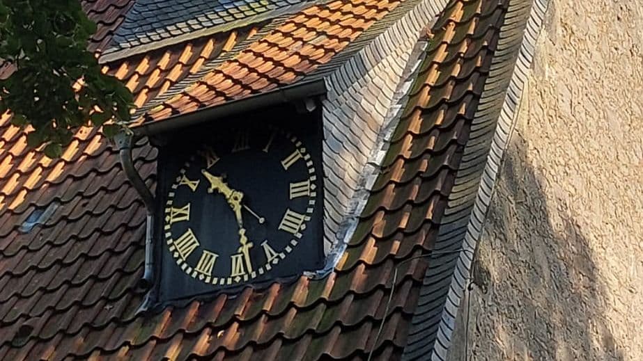 Uhr