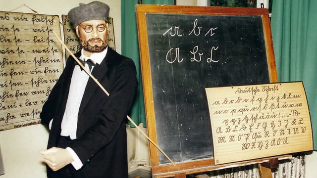 Historisches Klassenzimmer und Schulmuseum in der Maxschule