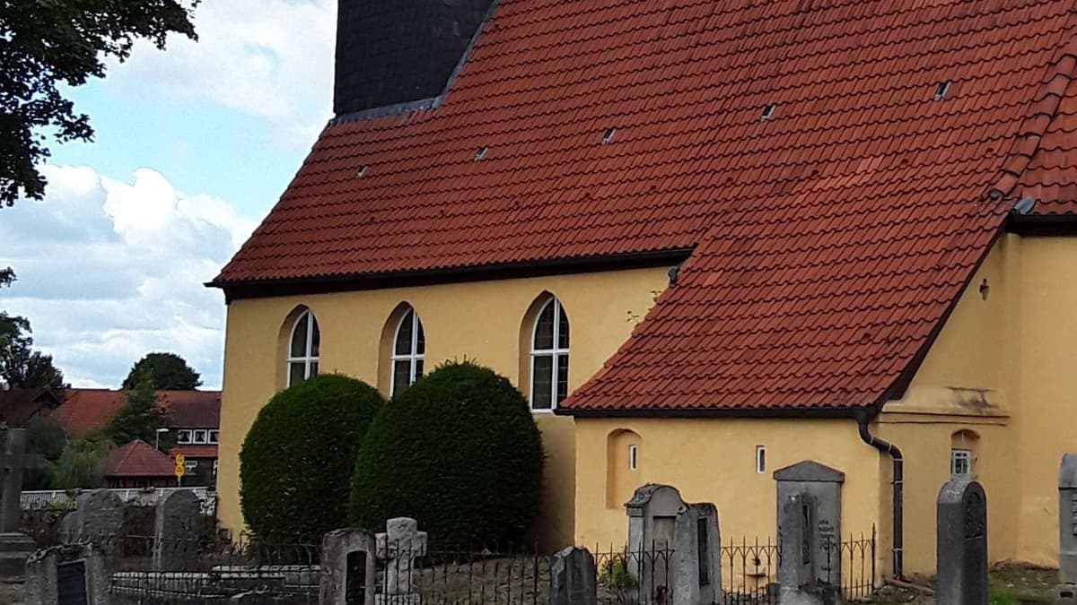 Dorfkirche zu Hohnhorst (Südseite)