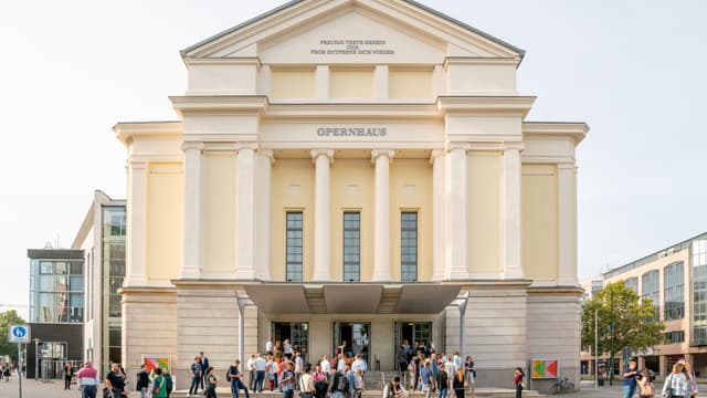 Theater und Opernhaus