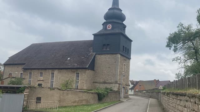 Ev. Dorfkirche St. Laurentius