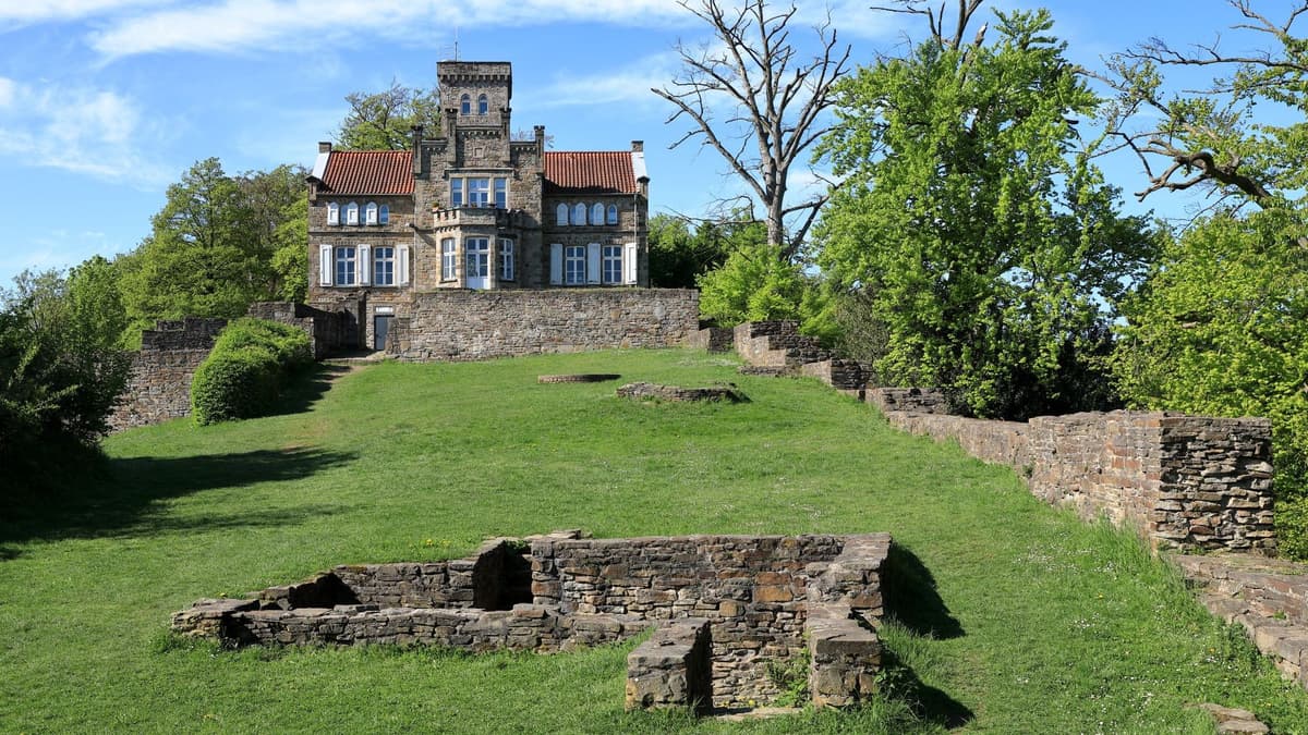 Isenburg – Blick auf Haus Custodis
