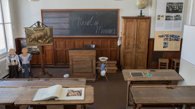 Schule Auf der Hohwisch und Schulmuseum Bremen