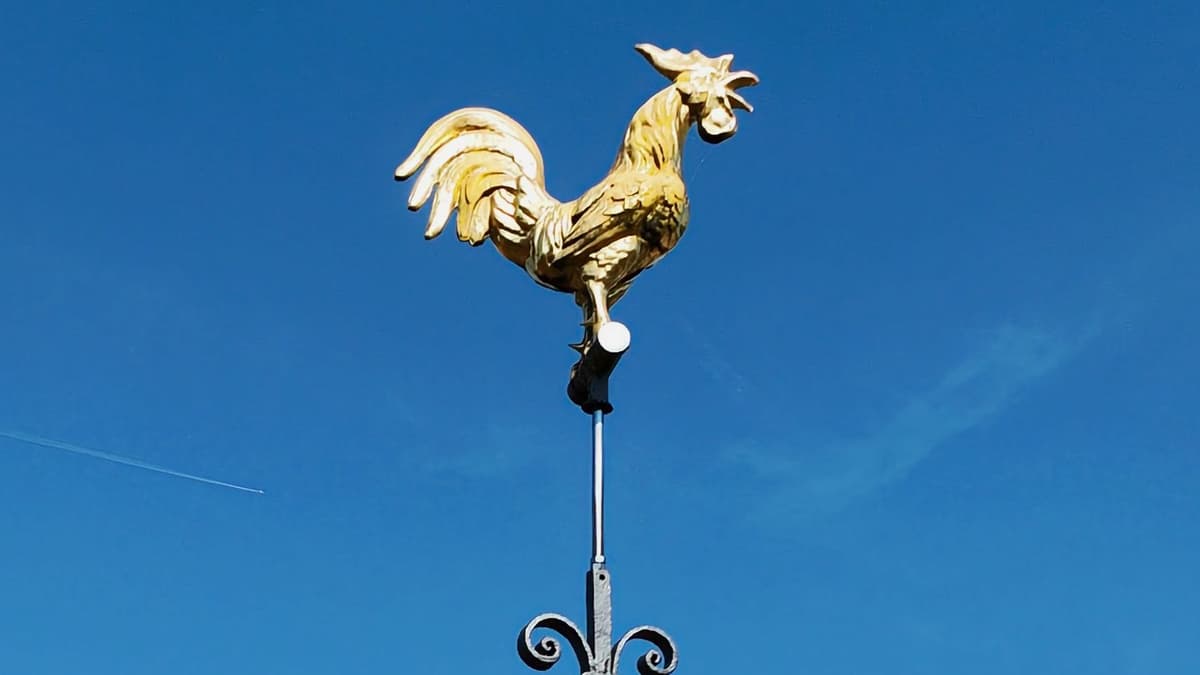 Turmbekrönung der Ueberauer Kirche