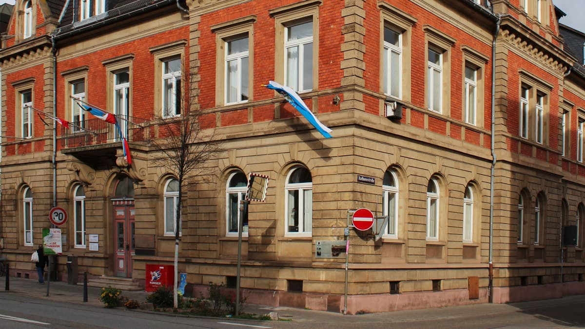 Rathaus Neckarau