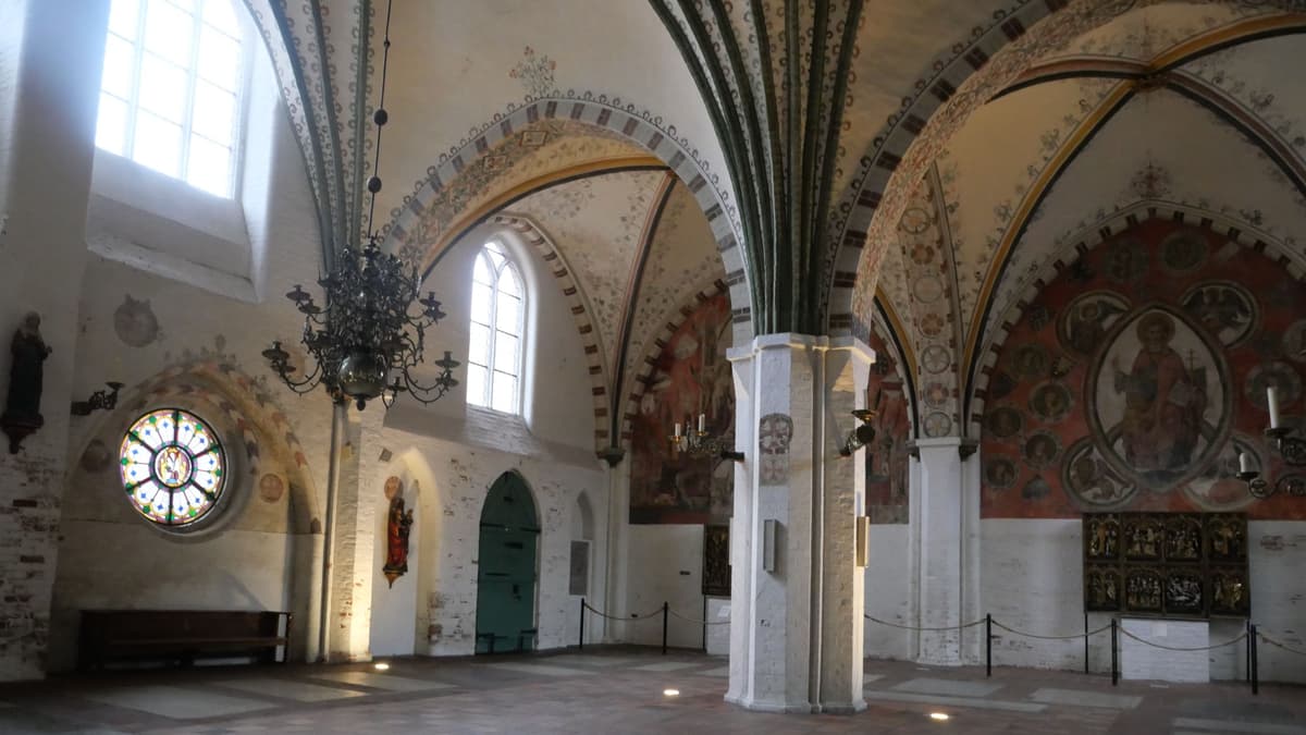 Heiligen-Geist-Hospital, Kirchenhalle