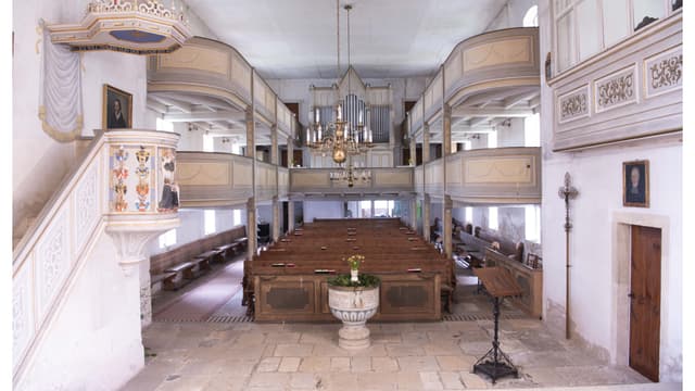 Kirche Weistropp