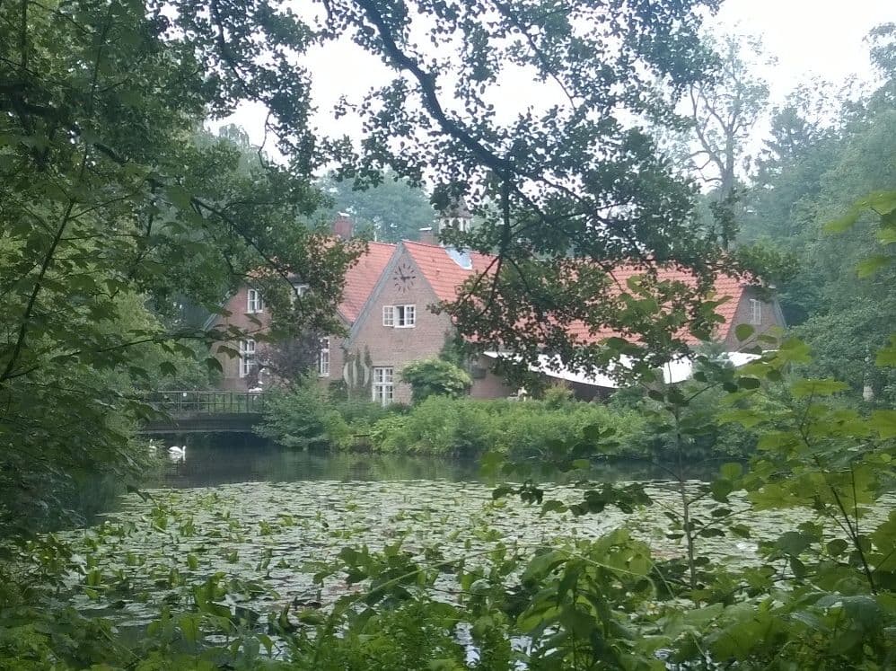 Schlossinsel mit Burggraben