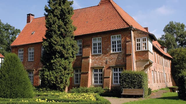 Burg Blomendal