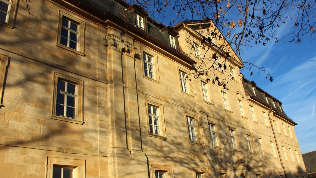 Außenansicht im Abendlicht