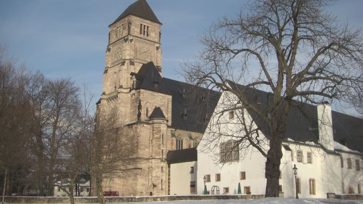 Schlosskirche und Kloster