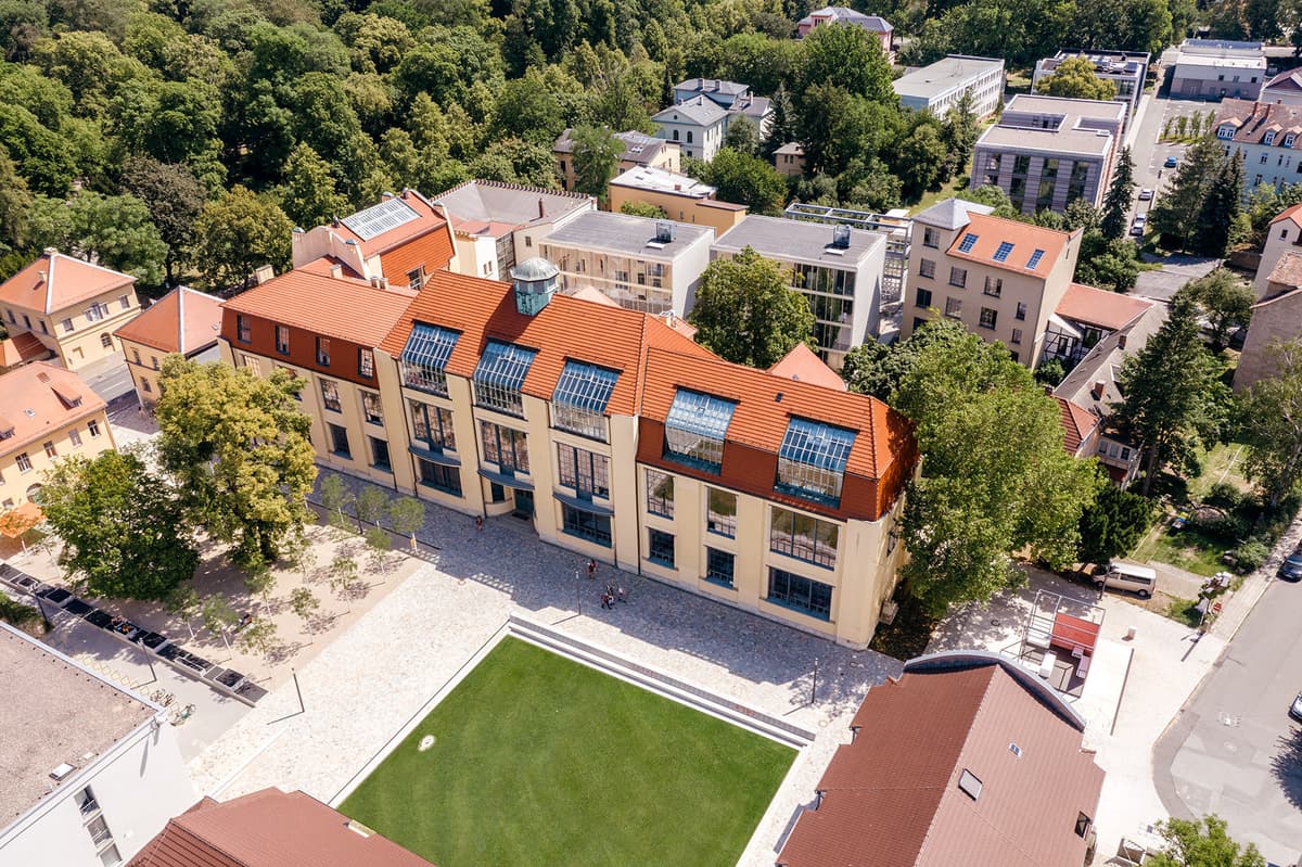 Van-de-Velde-Ensemble (Hauptgebäude und Van-de-Velde-Bau)