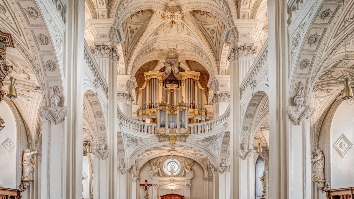 St. Andreas, Innenraum