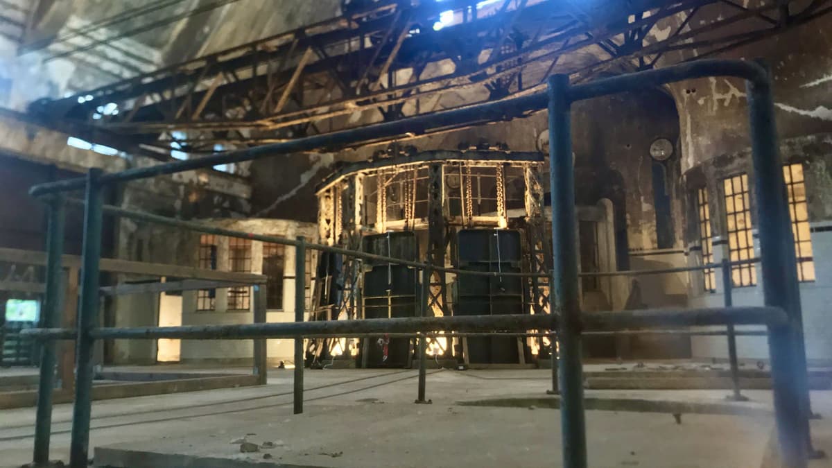 Klärhalle in der das Abwasser gereinigt wurde