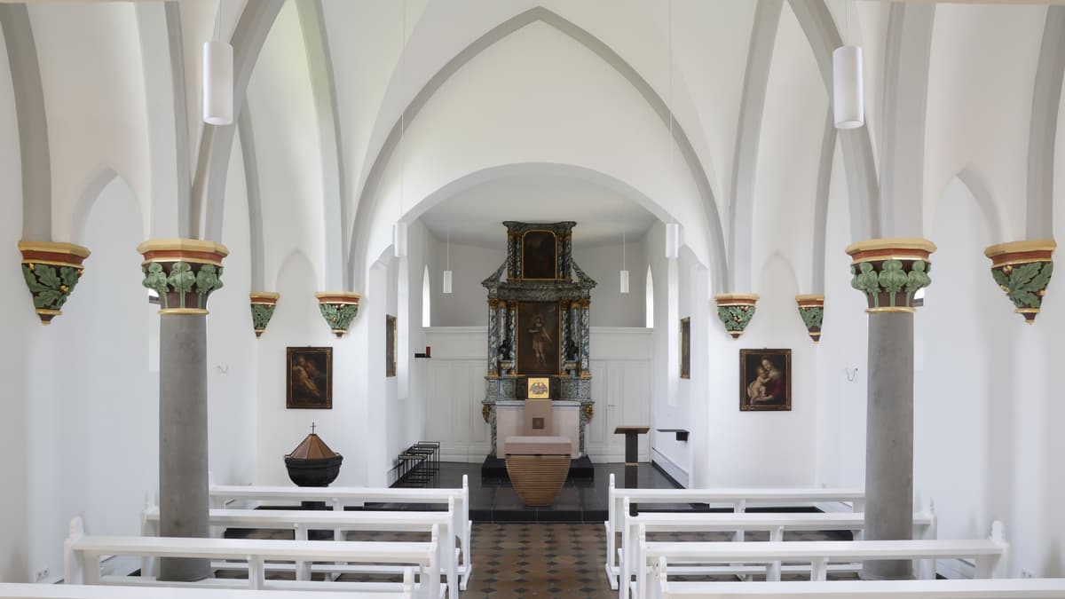 Blick auf den Altarraum