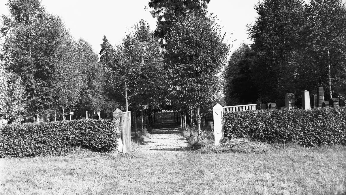 Eingang Judenfriedhof