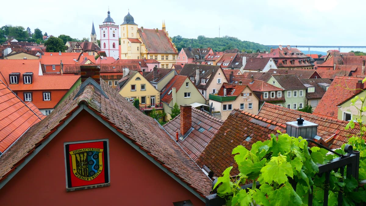 Wernersreuther Heimatstube mit Blick auf Marktbreit