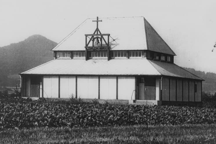 Evangelische Kirche Oberpleis noch auf freiem Feld