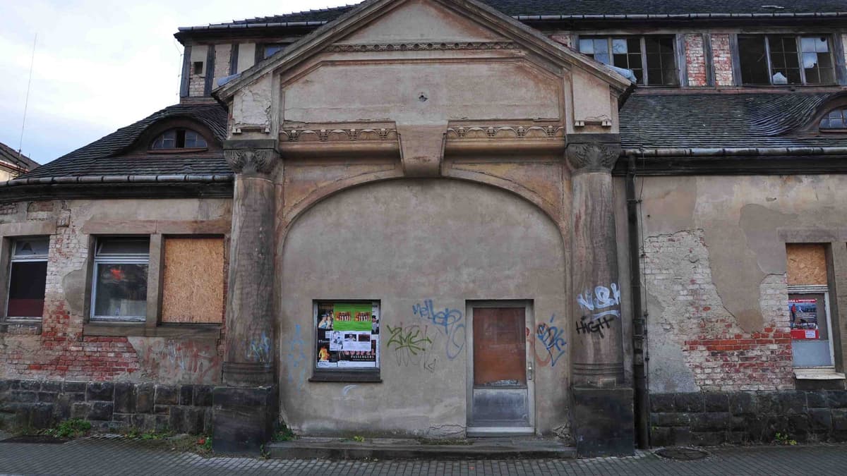 Ansicht Straßenseite vor der Sanierung 2014
