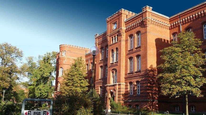 Spandau Hauptgebäude