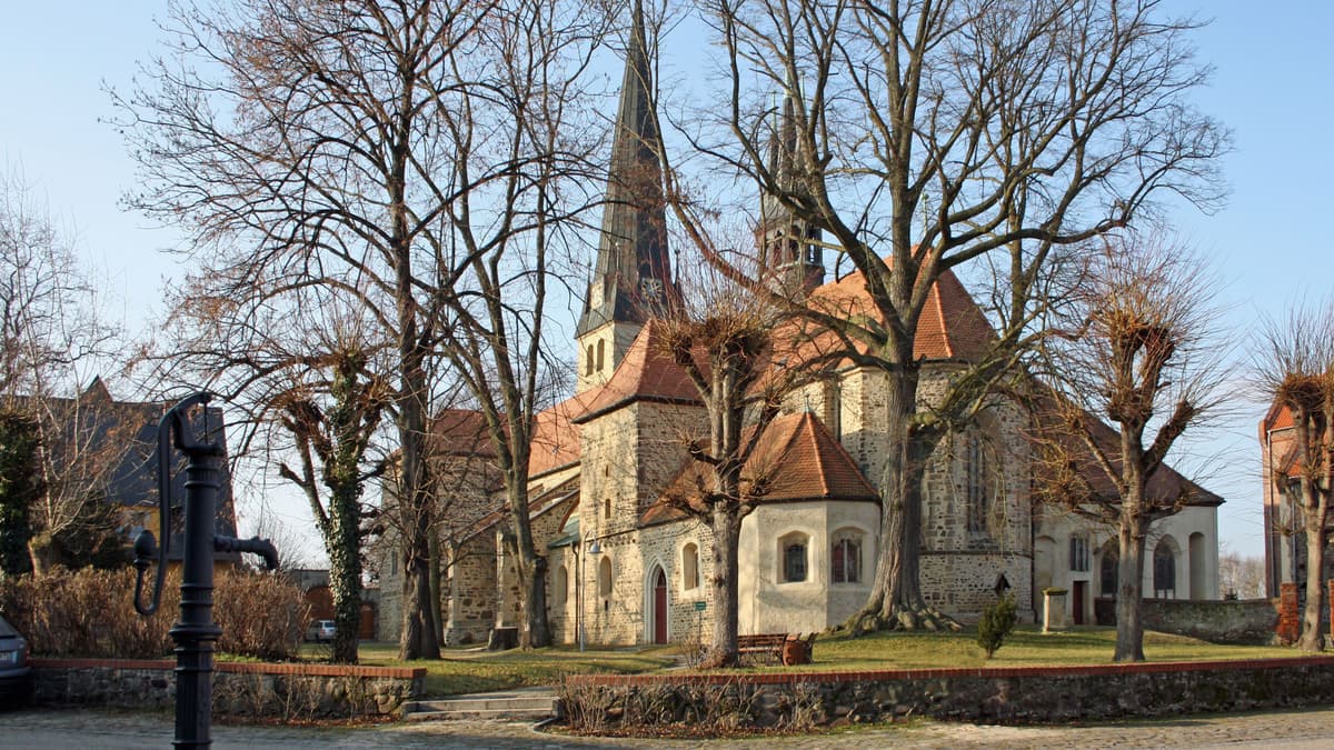 Historische Klosterkirche St. Peter und Paul in Groß Ammensleben