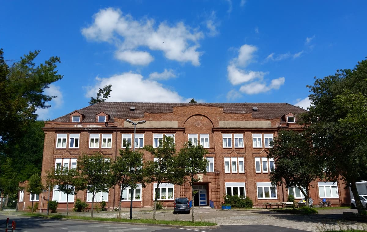 Verwaltungsgebäude der Dynamitfabrik von 1922, Architekt Hermann Distel