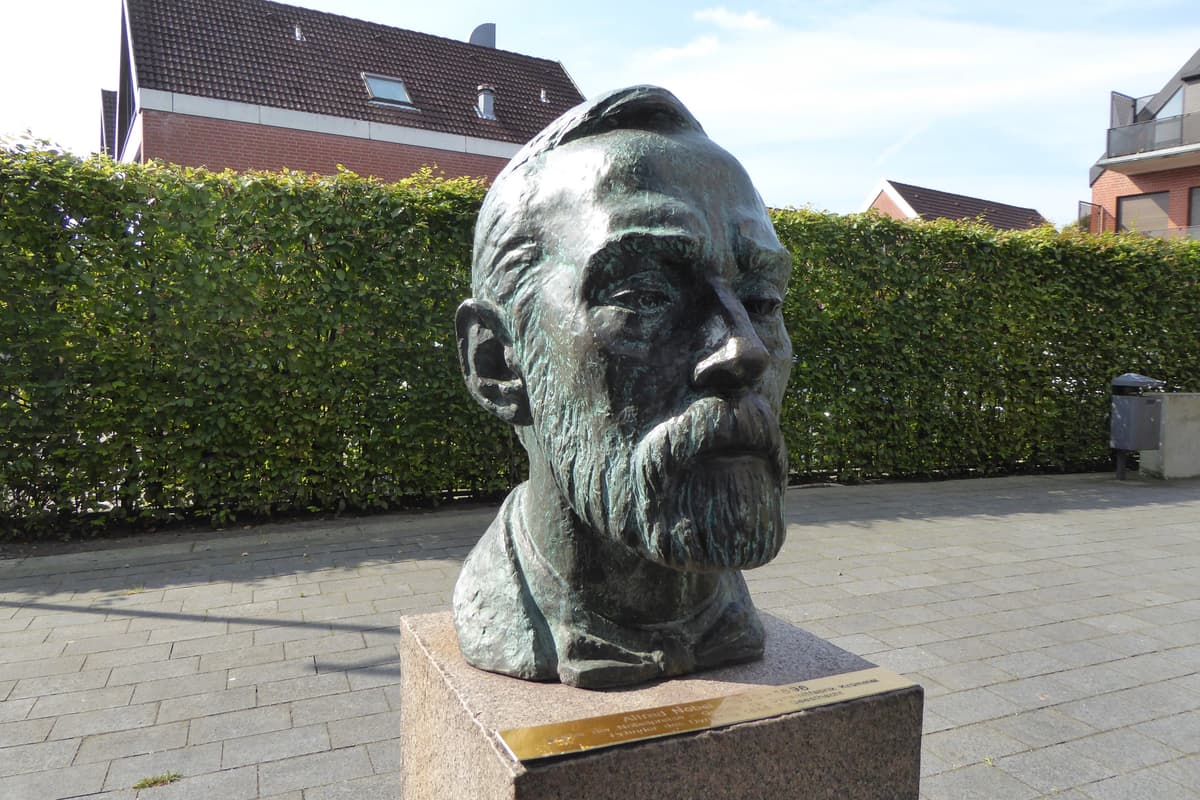 Büste Alfred Nobels, Grunder der Dynamitfabrik, Stifter der Nobelpreise