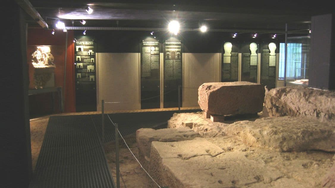 Römischer Ehrenbogen des Germanicus